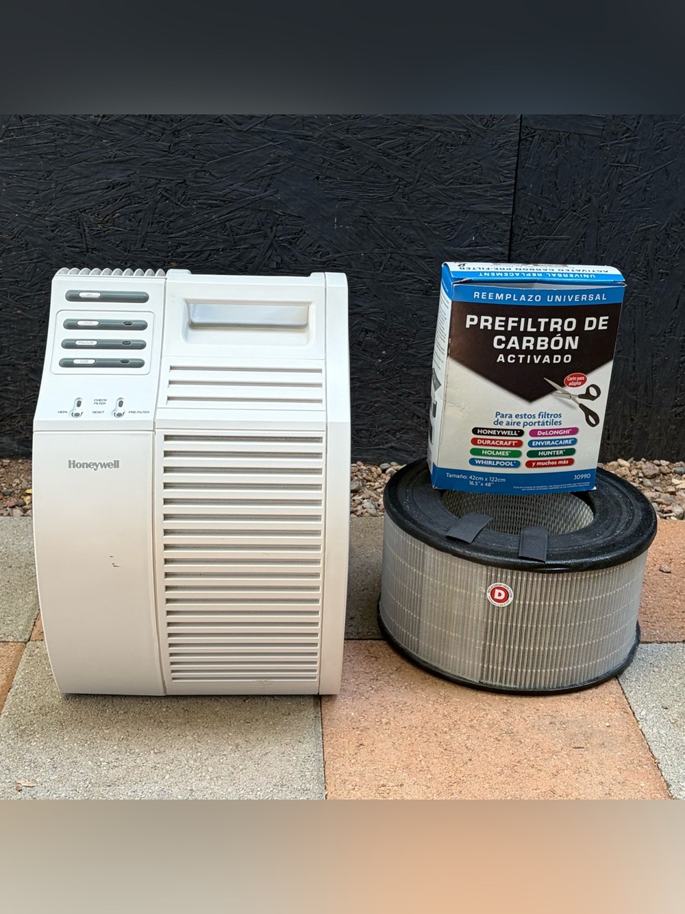 Honeywell 17000 Indoor HEPA Air Purifier White 3-Speed w/Pre-Filter WORKS! Clean